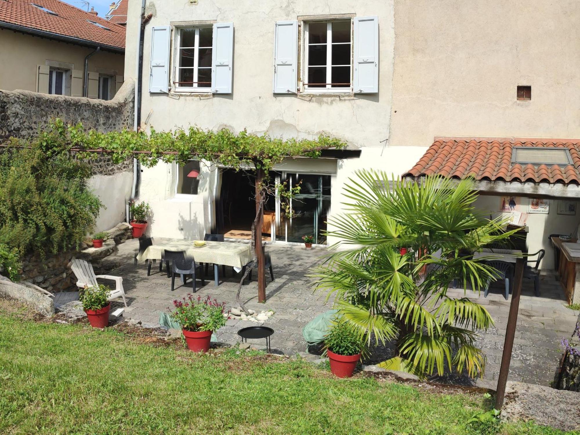 Logement Au Coeur Du Puy-En-Velay Avec Parking Et Wifi - Fr-1-582-519 Bed & Breakfast Le Puy-en-Velay Exterior photo